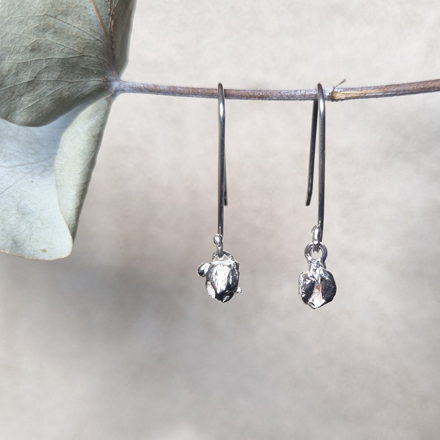 "GRUVSTEN" SILVER HÄNGANDE