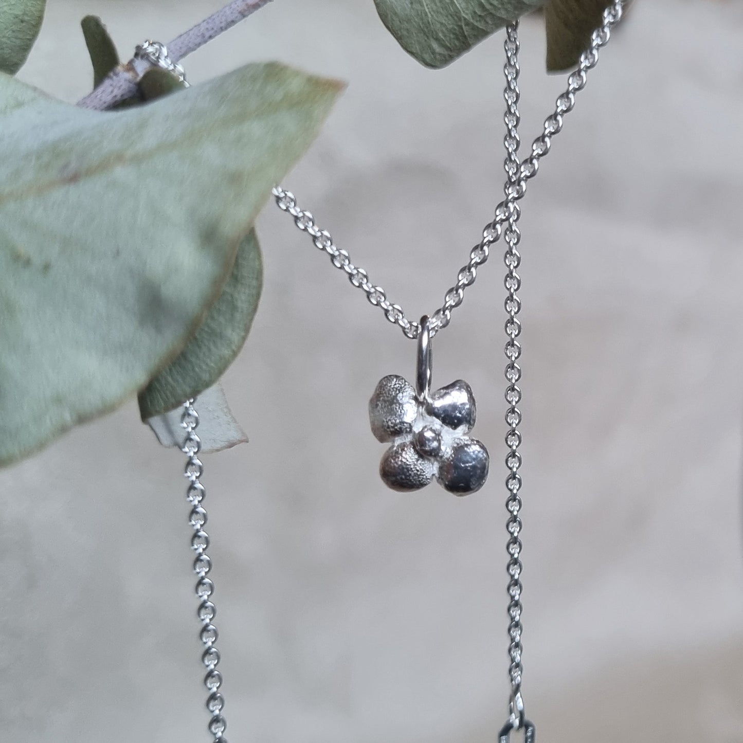 "PERFECTLY IMPERFECT" HALSBAND