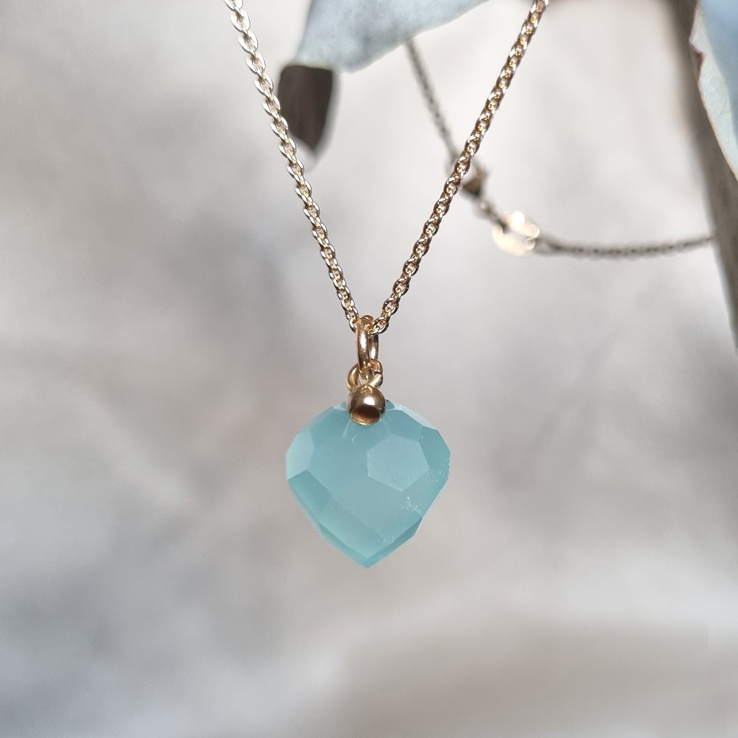 "HAVET" HALSBAND GULD STOR AGAT