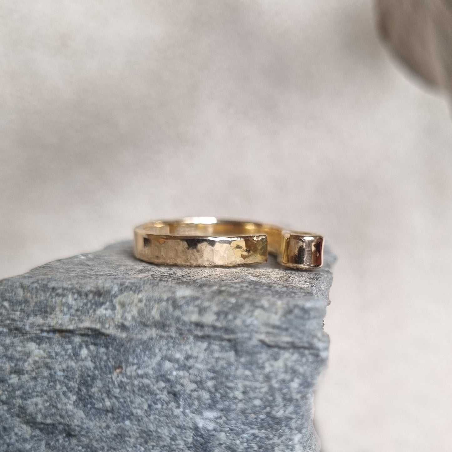 "SERENE" RING GULD