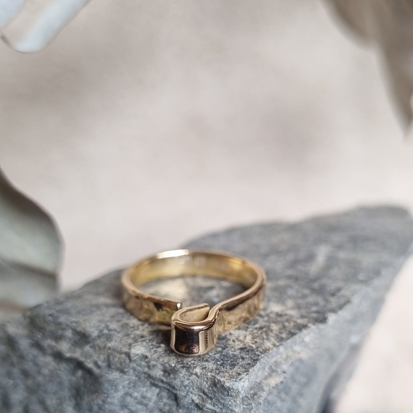 "SERENE" RING GULD