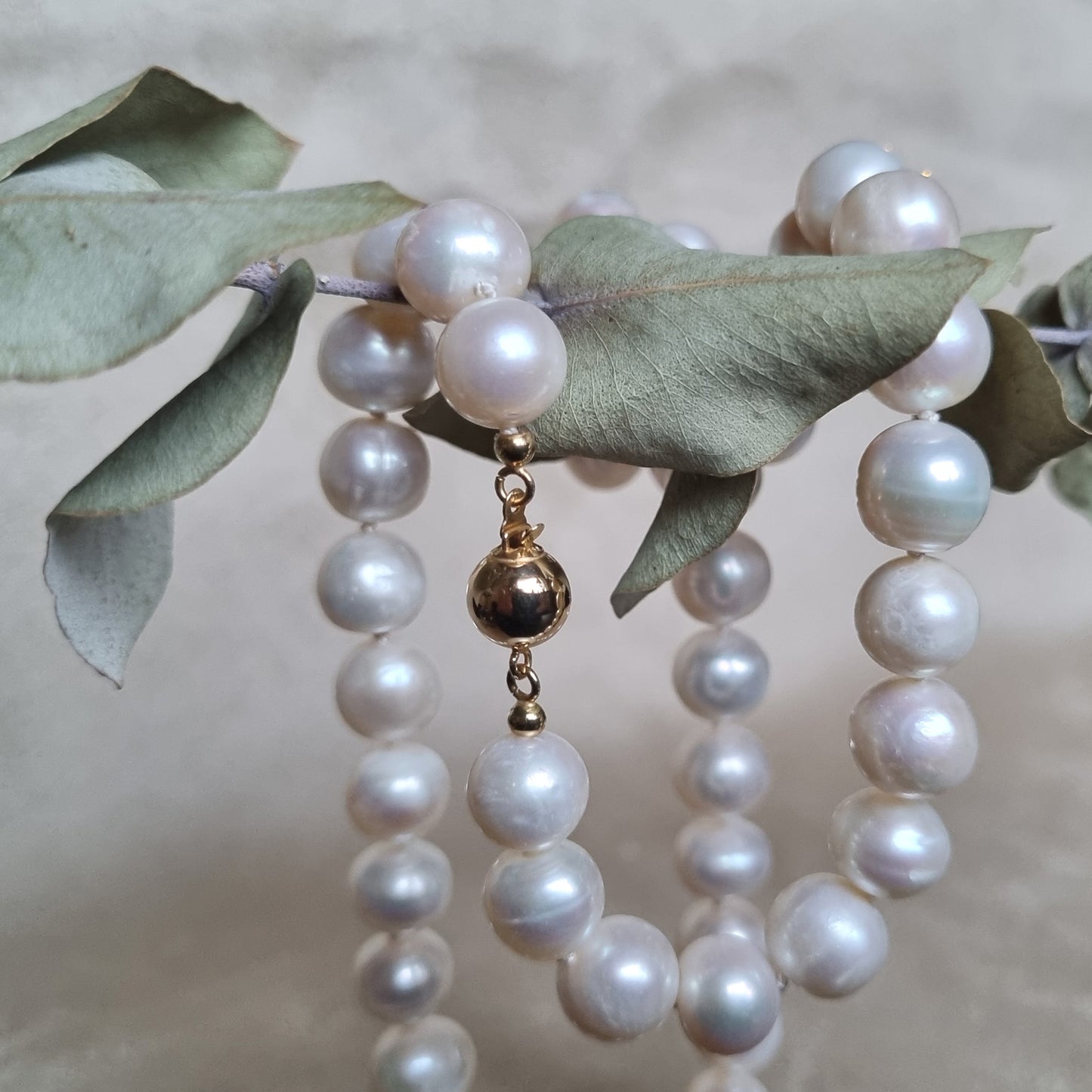 "WHITE BEAUTY" PÄRLHALSBAND